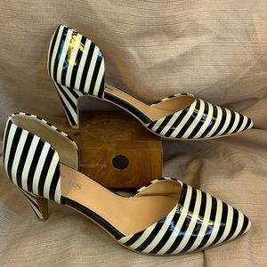 Marais almost NEW small heel black/white stripe